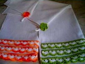 PANO DE PRATO COM BORDA DE CROCHÊ